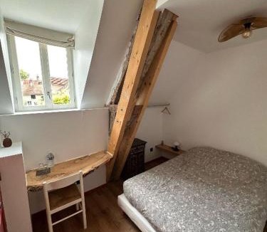 Escolives-Sainte-Camille Bed & Breakfast | Les Oiseaux de Passage