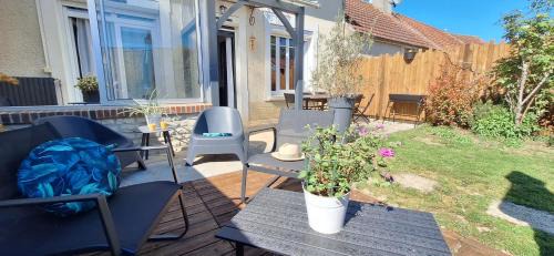 Jussy House | Maison 2 à 8 pers avec jardin clos, cheminée, Wi-Fi fibre, parking, 10 min Auxerre