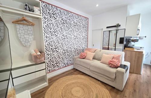 Villejuif Apartment | Le Charme Rosé