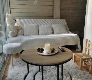 Eyne 2600 Ski Chalet | L'Orée des Pins - Chalet nature, Ski - randos & Tour de France 2026