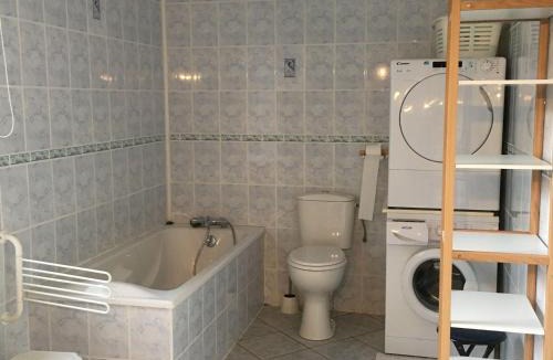 Flainval House | Gîte spacieux au calme avec jardin, ping-pong, proche de Nancy/Lunéville, idéal famille et pro - FR-1-584-37