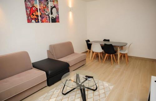Bas du Mont-Mesly Apartment | Grand T2 proche Créteil Soleil et Métro