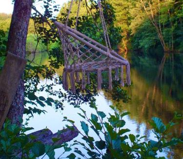 Cirey-sur-Vezouze Bed & Breakfast | Chambre montagne avec Etang Domaine L'Insolite KOSI