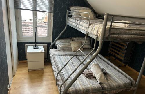Villemoisson-sur-Orge Villa | Villa Maxonale près de Paris avec Piscine Chauffée, Sauna et Jacuzzi