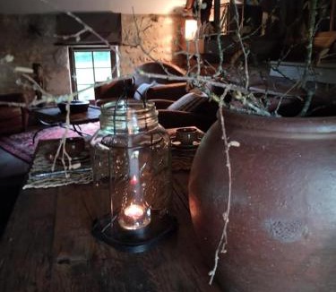 Lainsecq House | La lande sèche