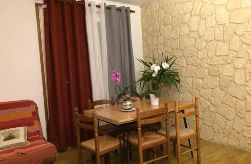 Orly Apartment | Peaceful nearby Paris downtown - Free parking car