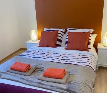 Arpajon Apartment | Grand F4 de 71m2 pour 6 personnes en plein centre ville Arpajon
