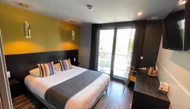 Logis Hôtel La Fontaine