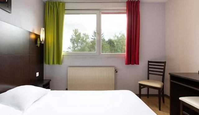 ENZO HOTELS BULGNEVILLE RELAIS ROUTIER