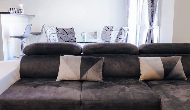 Comfortable new T2 apartment in Massy, 10 min walk from Baconnets RERB station