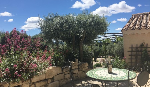 Holiday Home 'La Maison De Malie' with Mountain View, Wi-Fi and Air Conditioning
