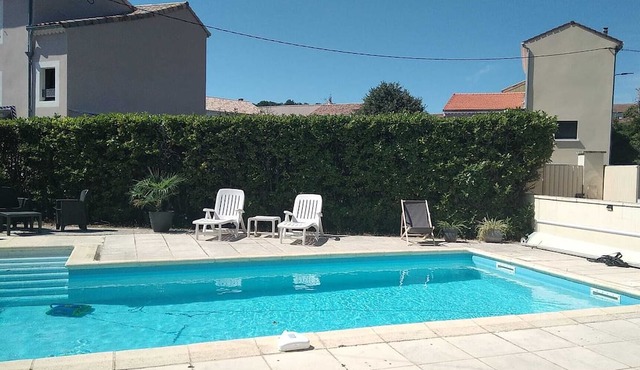 Grande Villa de Vacances Avec Piscine -ardèche