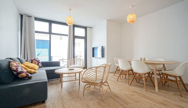 Spacious appt close to Place Monge