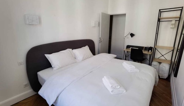 3 ROOMS 4*, IN THE HEART OF THE HISTORIC DISTRICT OF VERSAILLES