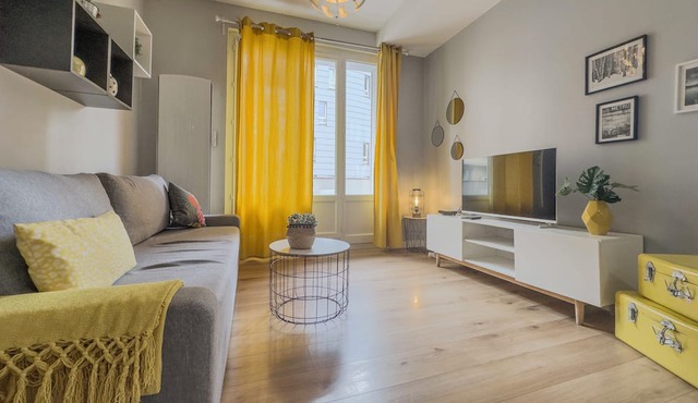 #D6 | Hello Sunshine ☀️| T3 Sleeps 6 | Caserne de Bonne