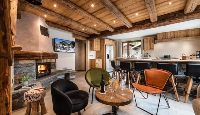 Chalet, 10m from shops, sauna, fireplace or stove, parking, 169m², Montalbert