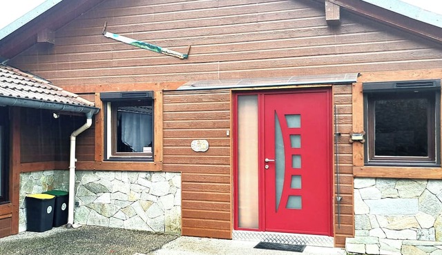 The Chalet des Côtes in the heart of nature.