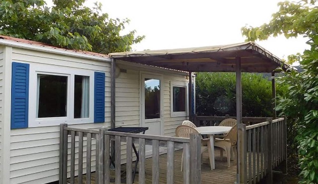 Mobile home with terrace, pets welcome - 4 guests