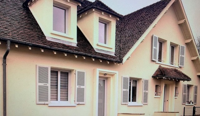 VOITEUR-JURA, in the heart of the vineyards: Les Magnolias, a comfortable three-room apartment.