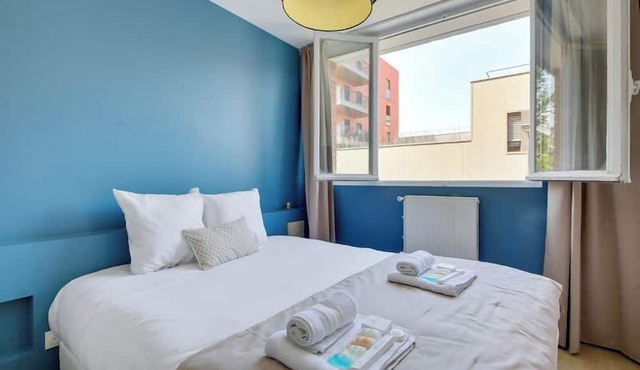 TBS 85 - Design and modern apartment in Paris