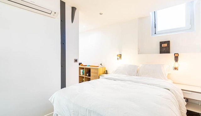 GuestReady - Bright retreat near the Wall of Love