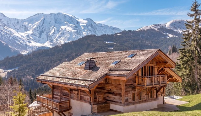 Homerez - Cozy House La Bouillie with Pool
