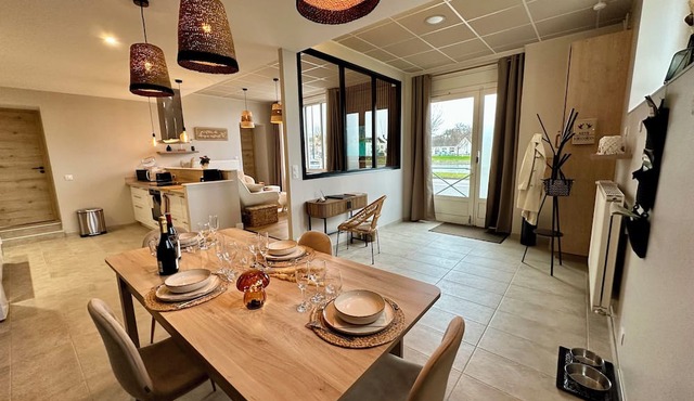 "Au Gray des flots" riverside apartment Pets welcome