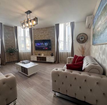 Tain centre -T3- wine themed apartment