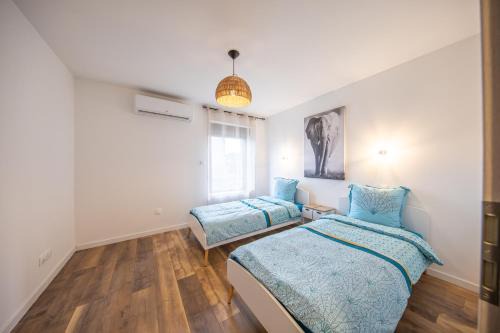 Bright 2 bedroom apartment I cozy I Ideal for family and business