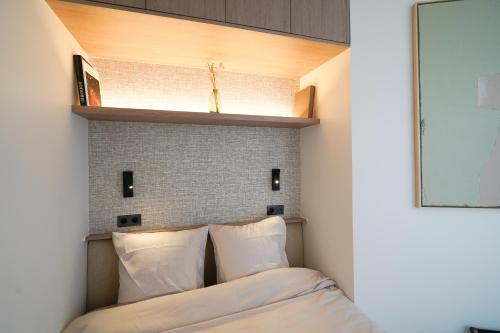 Modern apartment near subway