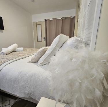 Chambre Premium "Plume"- SDB privée & coin repas