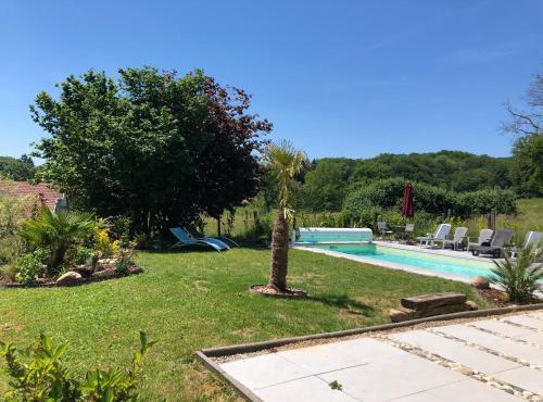 La Soranaise, Chambre privée avec piscine en pleine campagne